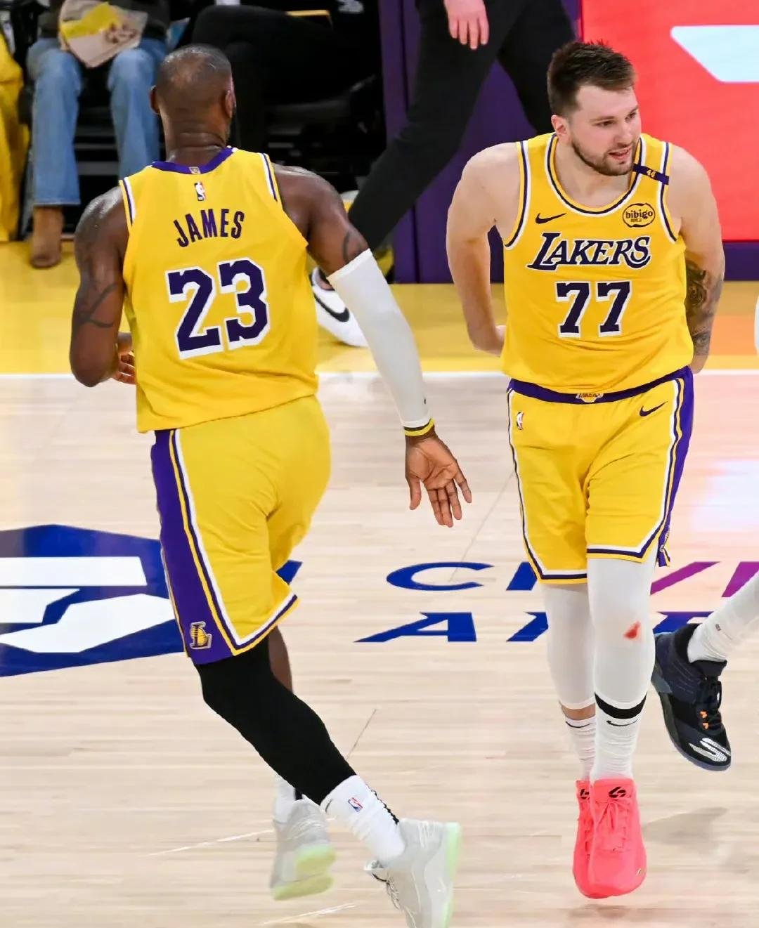 关于里程碑夜洛杉矶湖人临场应变；欧超杯国际比赛日刷纪录；底气十足；高层口径保持一致的信息-九游